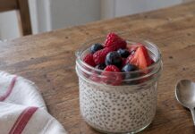Chia pudding: il budino che si prepara da solo. Ricetta facile